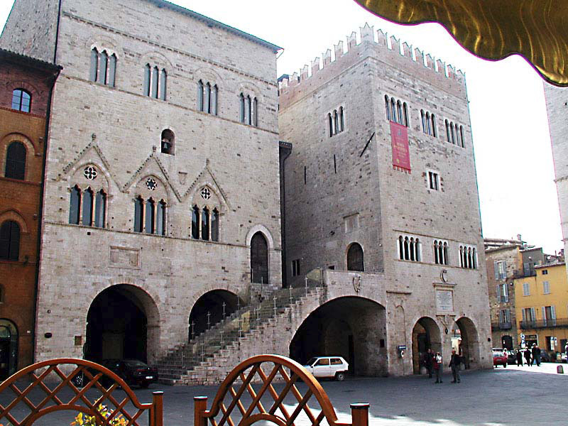 299%20todi%20piazza%20town%20hall